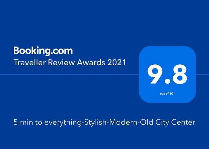 5 Min To Everything-Stylish-Modern-Old City Center